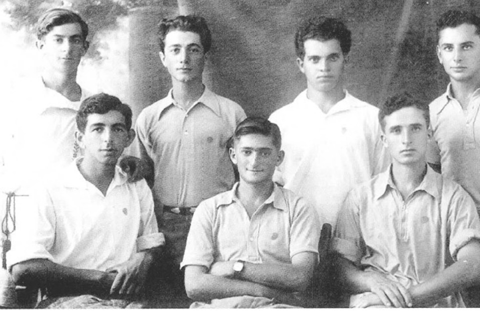 קבוצת בוגרי מקוה ישראל שהצטרפו לקיבוץ כרית ב-1932.