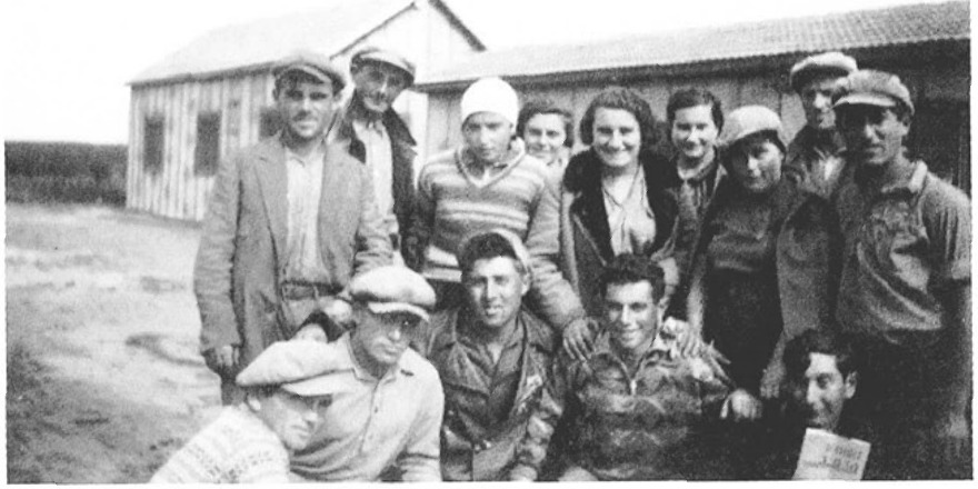 קיבוץ כרית במחנה הישן ברח' ההכשרות.