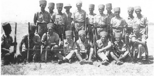 קבוצת נוטרים באימון בהדר ב-1938.